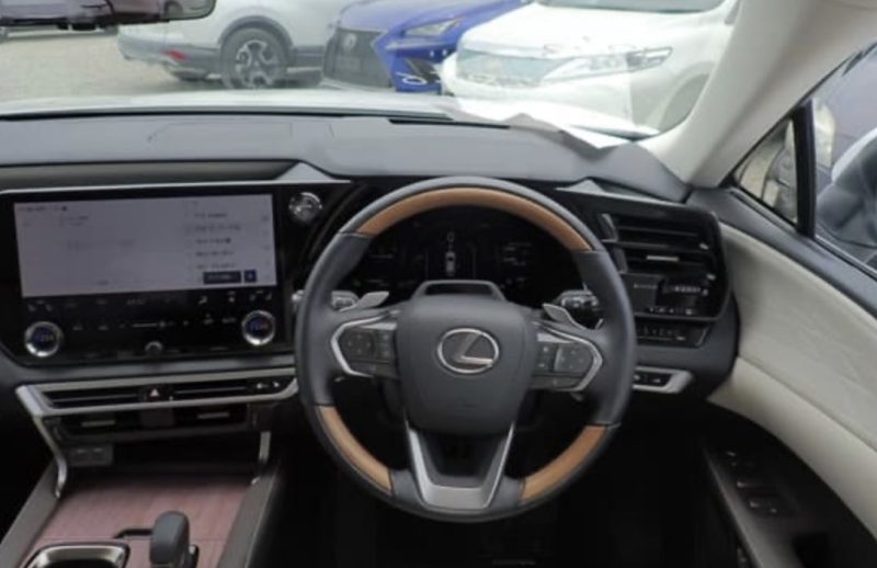 Lexus RX350  - photo 9