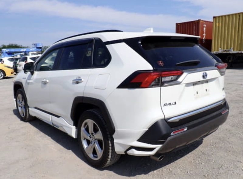 Toyota RAV4 Adventure  - photo 2