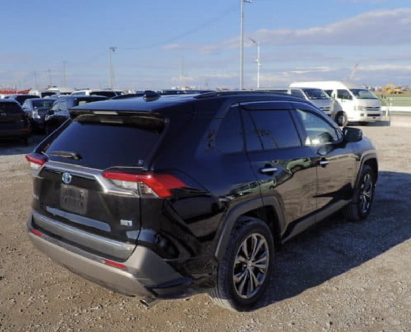 Toyota RAV4 - photo 4