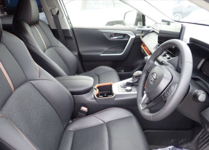 Toyota RAV4 Adventure  - photo 5
