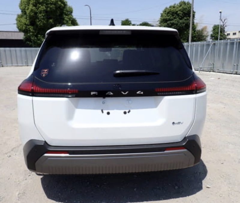 Toyota RAV4 - photo 3
