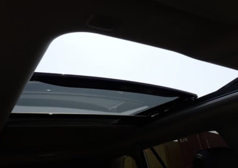 Toyota RAV4 - photo 5