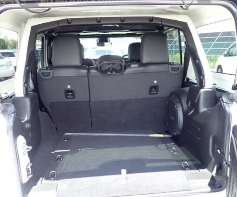 Jeep Wrangler Rubicon  - photo 8