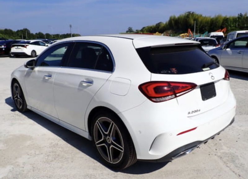 Mercedes-Benz A200d AMG Line - photo 2