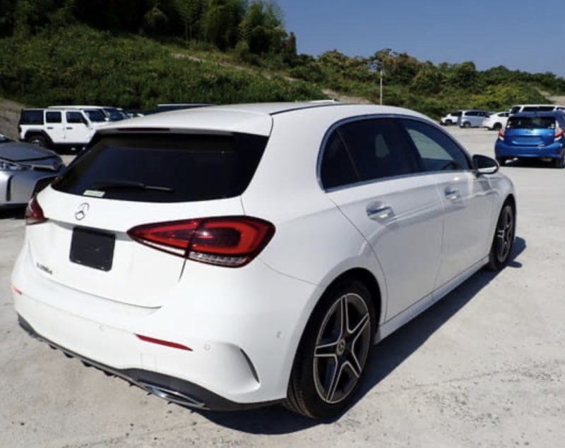 Mercedes-Benz A200d AMG Line - photo 4