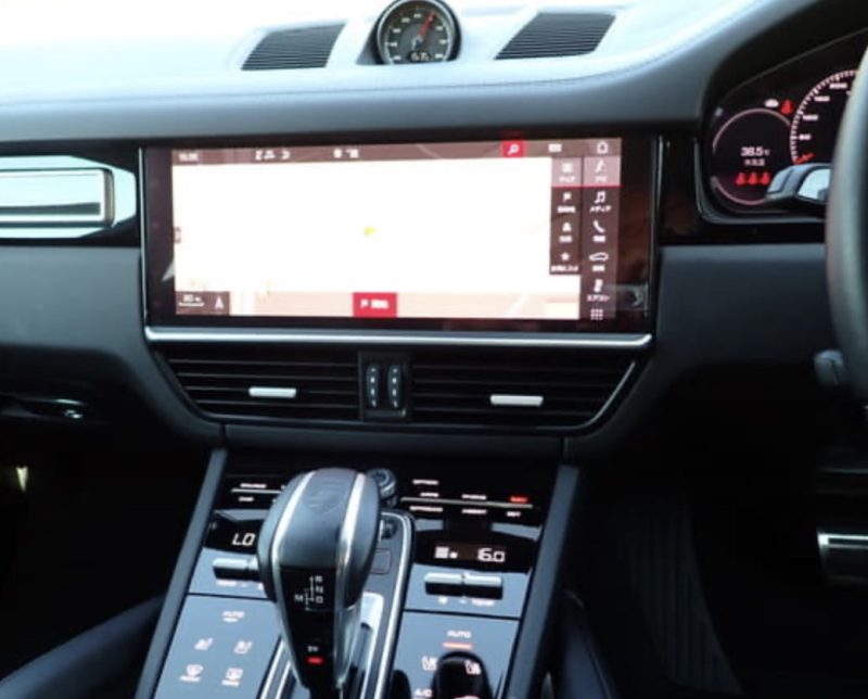Porsche CAYENNE TURBO PLUGIN HYBRID - photo 11