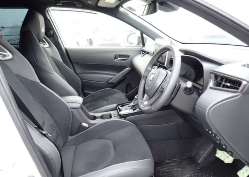 Toyota COROLLA CROSS GR SPORT - photo 7