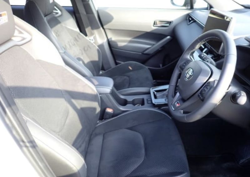 Toyota COROLLA CROSS GR SPORT - photo 6