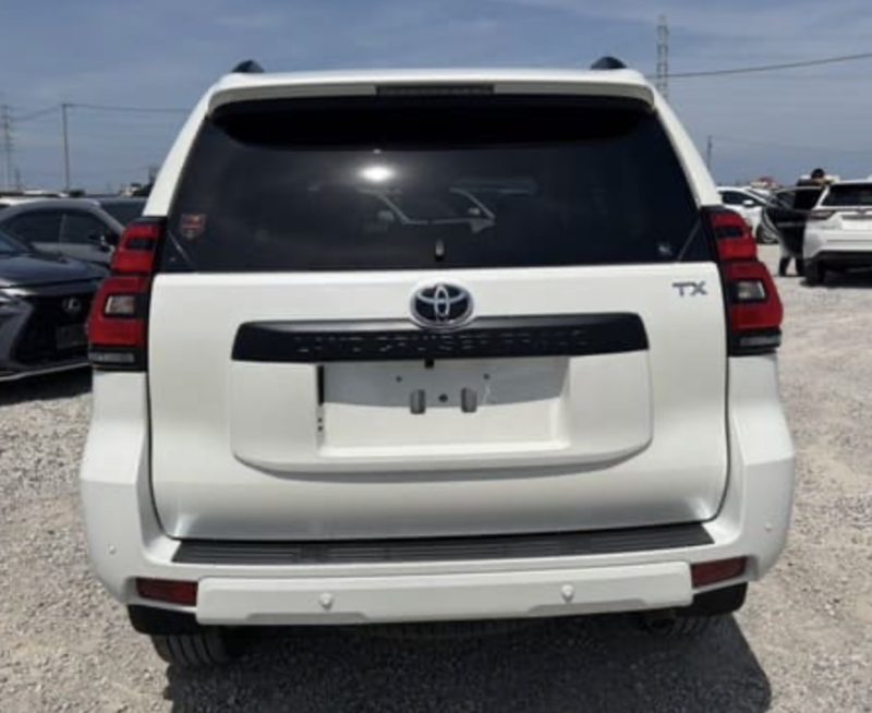 Toyota LAND CRUISER PRADO TXL BLACK MATT EDITION - photo 3