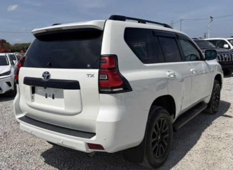 Toyota LAND CRUISER PRADO TXL BLACK MATT EDITION - photo 4