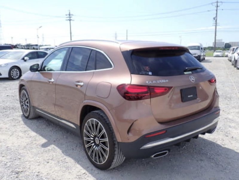 Mercedes-Benz GLA200d AMG Line  - photo 2