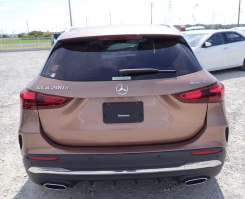 Mercedes-Benz GLA200d AMG Line  - photo 3