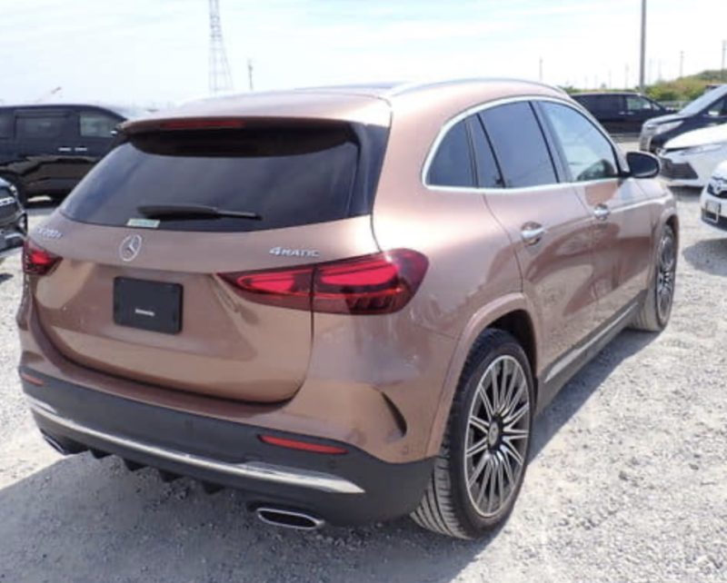 Mercedes-Benz GLA200d AMG Line  - photo 4