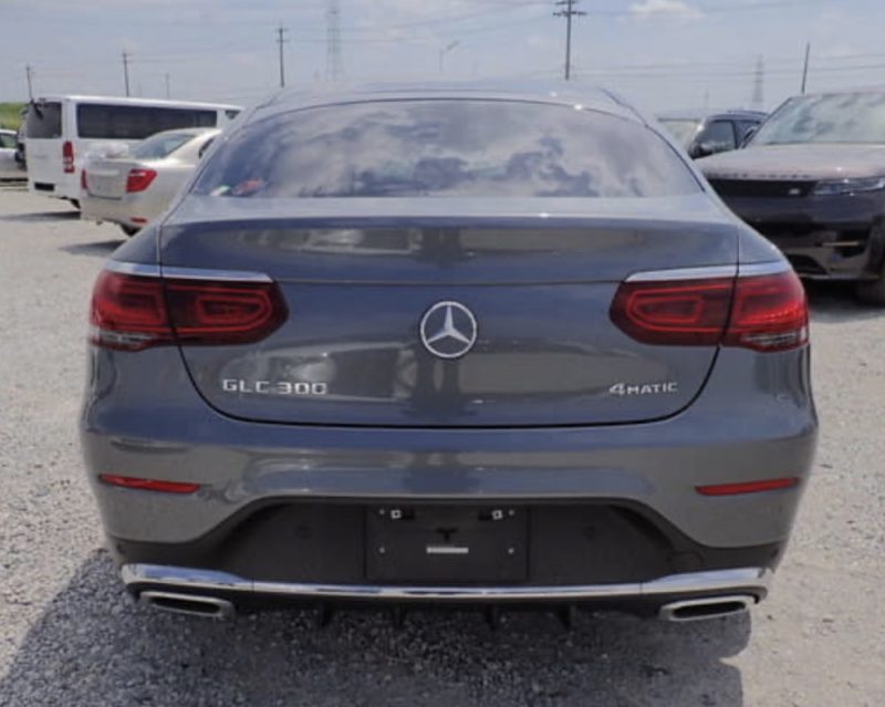 Mercedes-Benz GLC300 AMG Line - photo 3