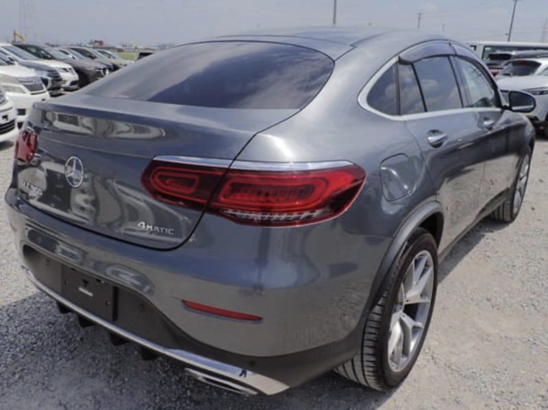 Mercedes-Benz GLC300 AMG Line - photo 4