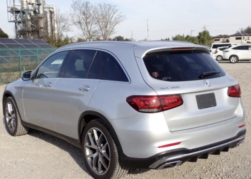 Mercedes-Benz GLC300 AMG Line - photo 2