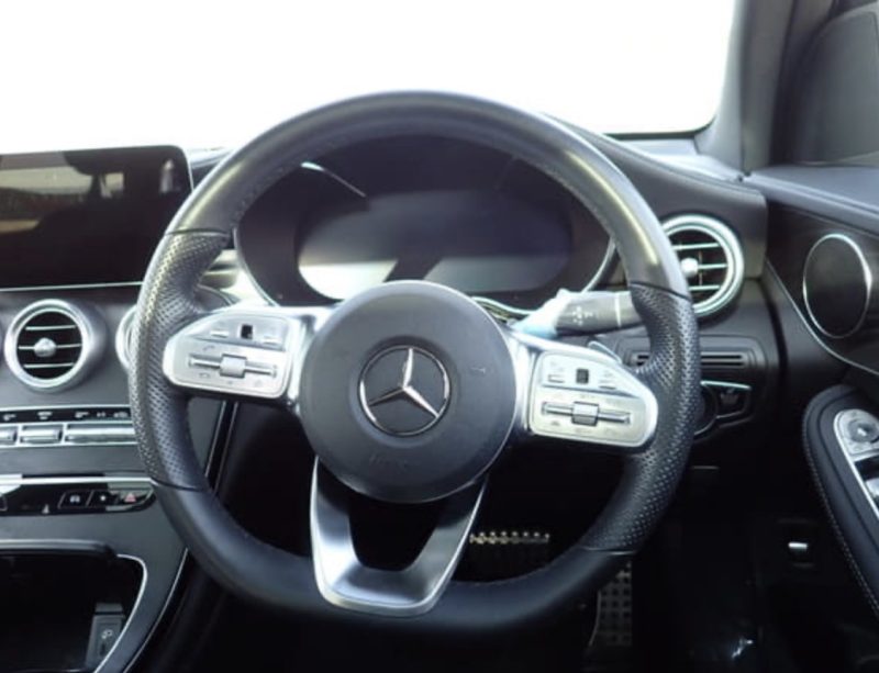 Mercedes-Benz GLC300 AMG Line - photo 9