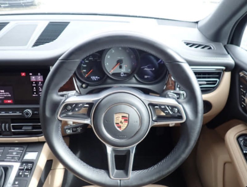 Porsche MACAN S - photo 9