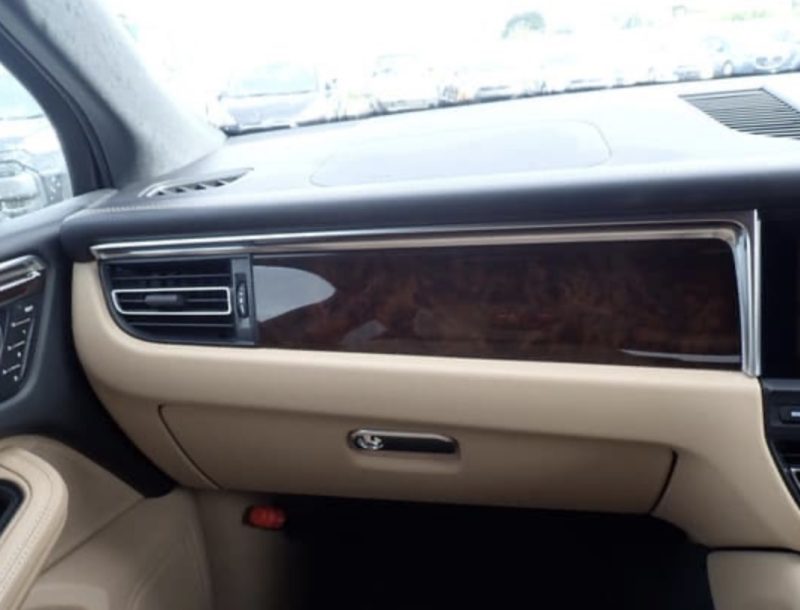 Porsche MACAN S - photo 10