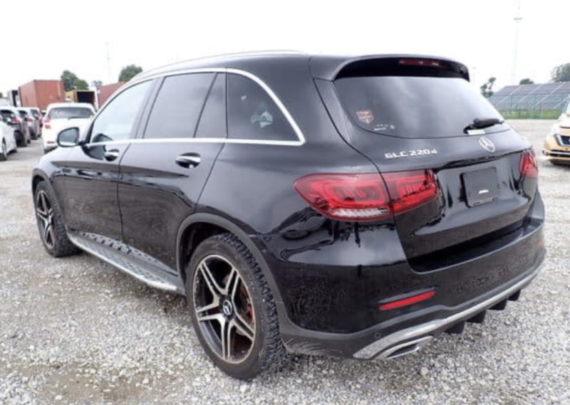 Mercedes-Benz GLC220d AMG Line - photo 2