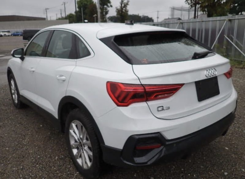Audi 	Q3 Sportback 35TFSI Quattro S Line - photo 2