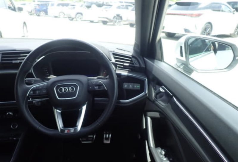 Audi 	Q3 Sportback 35TFSI Quattro S Line - photo 9