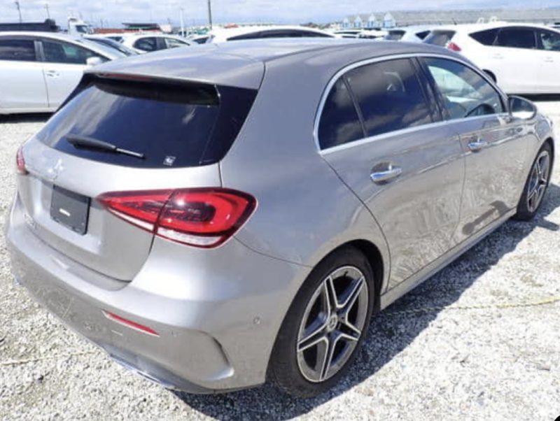 Mercedes-Benz A200d AMG Line - photo 4