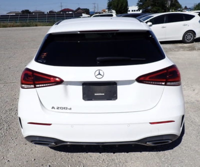 Mercedes-Benz A200d AMG Line - photo 3