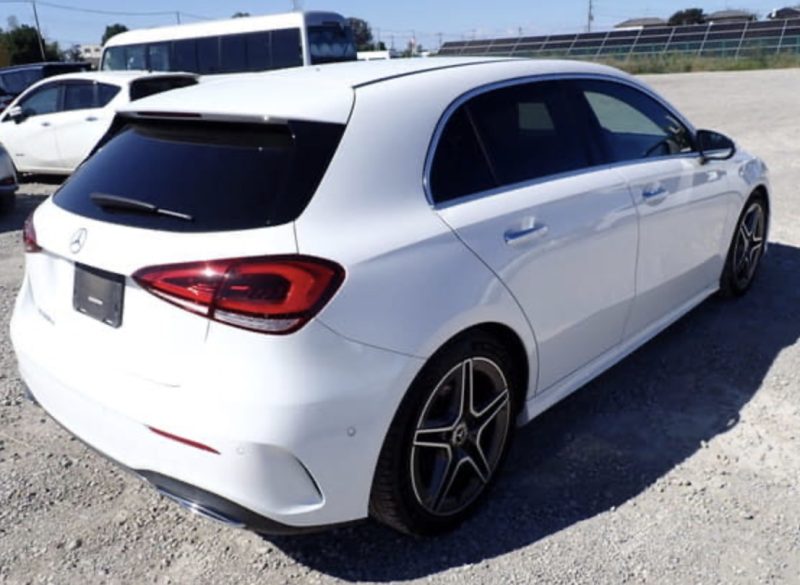 Mercedes-Benz A200d AMG Line - photo 4