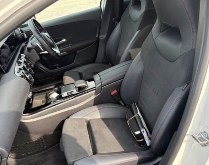 Mercedes-Benz A200d AMG Line - photo 6