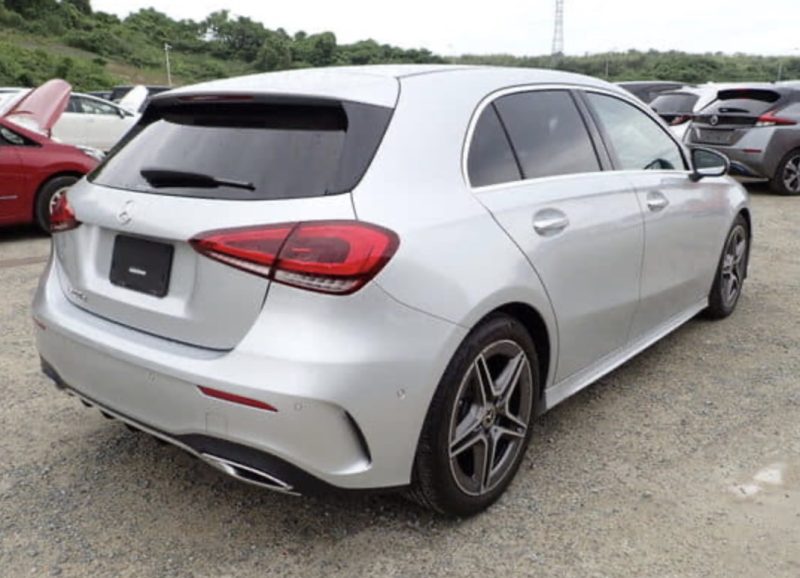 Mercedes-Benz A200d AMG Line - photo 4