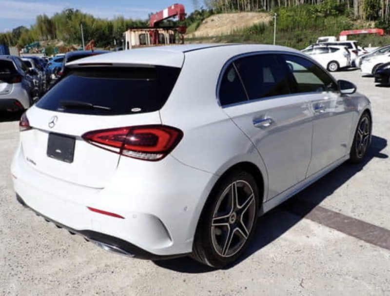 Mercedes-Benz A200d AMG Line - photo 4