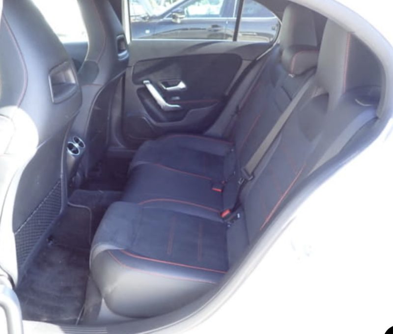Mercedes-Benz A200d AMG Line - photo 6