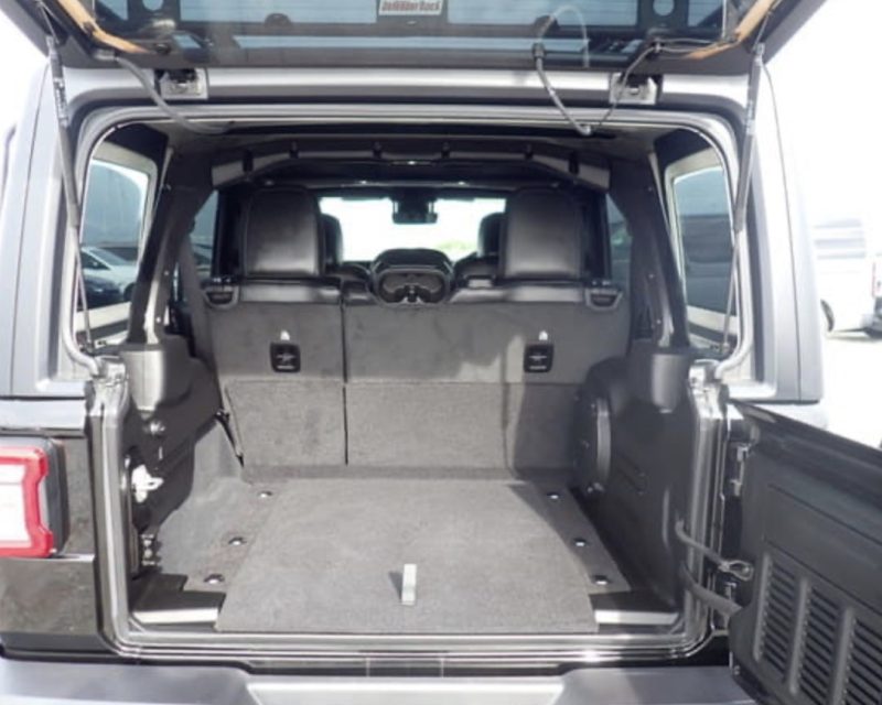 Jeep Wrangler Rubicon  - photo 11