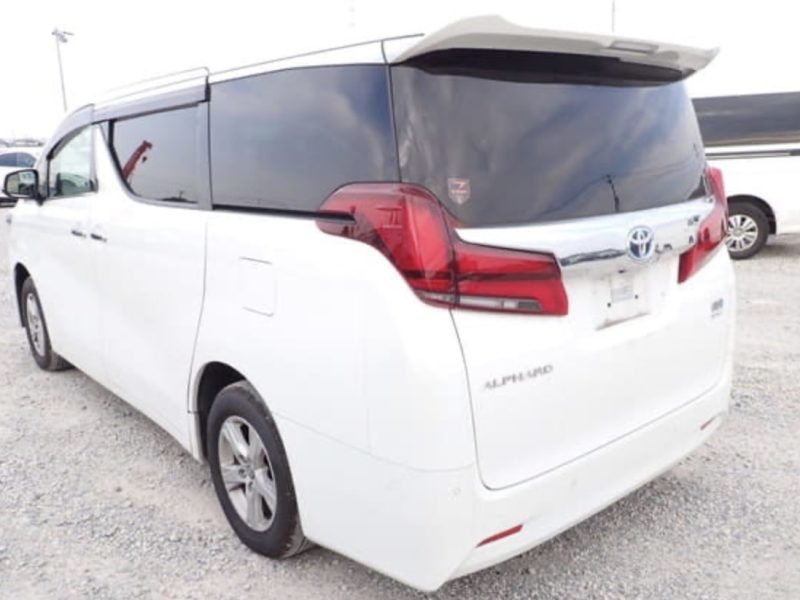 Toyota Alphard  - photo 7