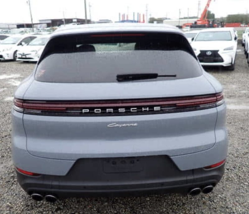 Porsche Cayenne  - photo 3