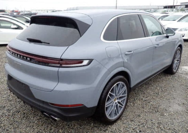 Porsche Cayenne  - photo 4