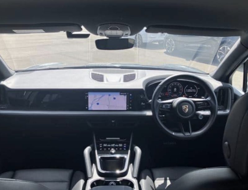 Porsche Cayenne  - photo 5