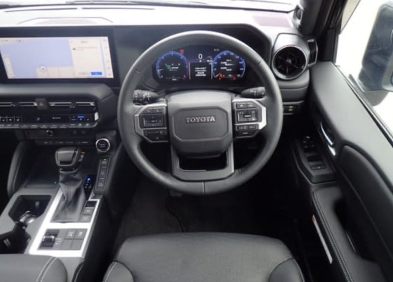 Toyota LAND CRUISER VX - photo 12