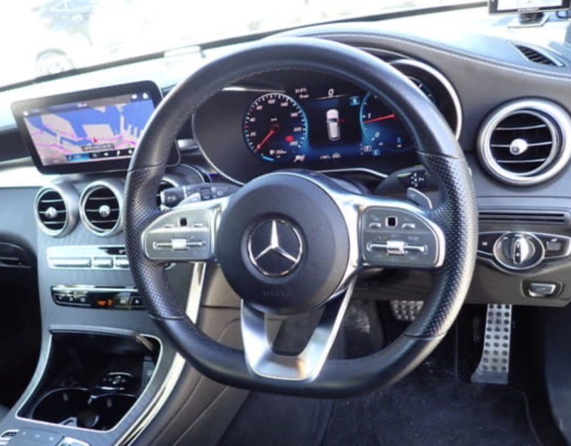 Mercedes-Benz GLC220d AMG Line - photo 11