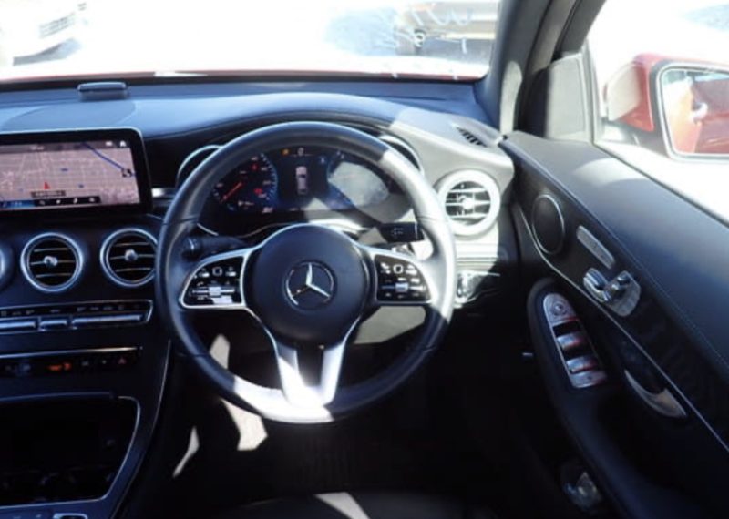 Mercedes-Benz GLC220d AMG Line - photo 10