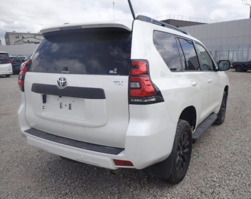 Toyota Land Cruiser Prado - photo 4
