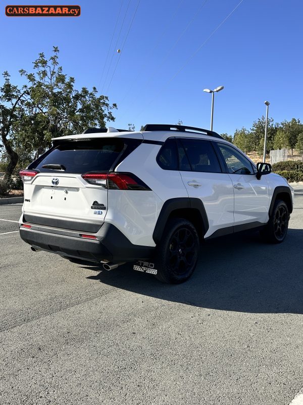 Toyota RAV4 Adventure  - photo 6