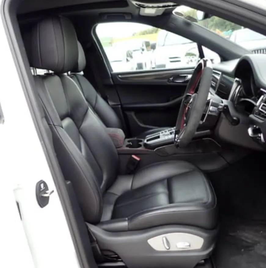 Porsche MACAN - photo 4