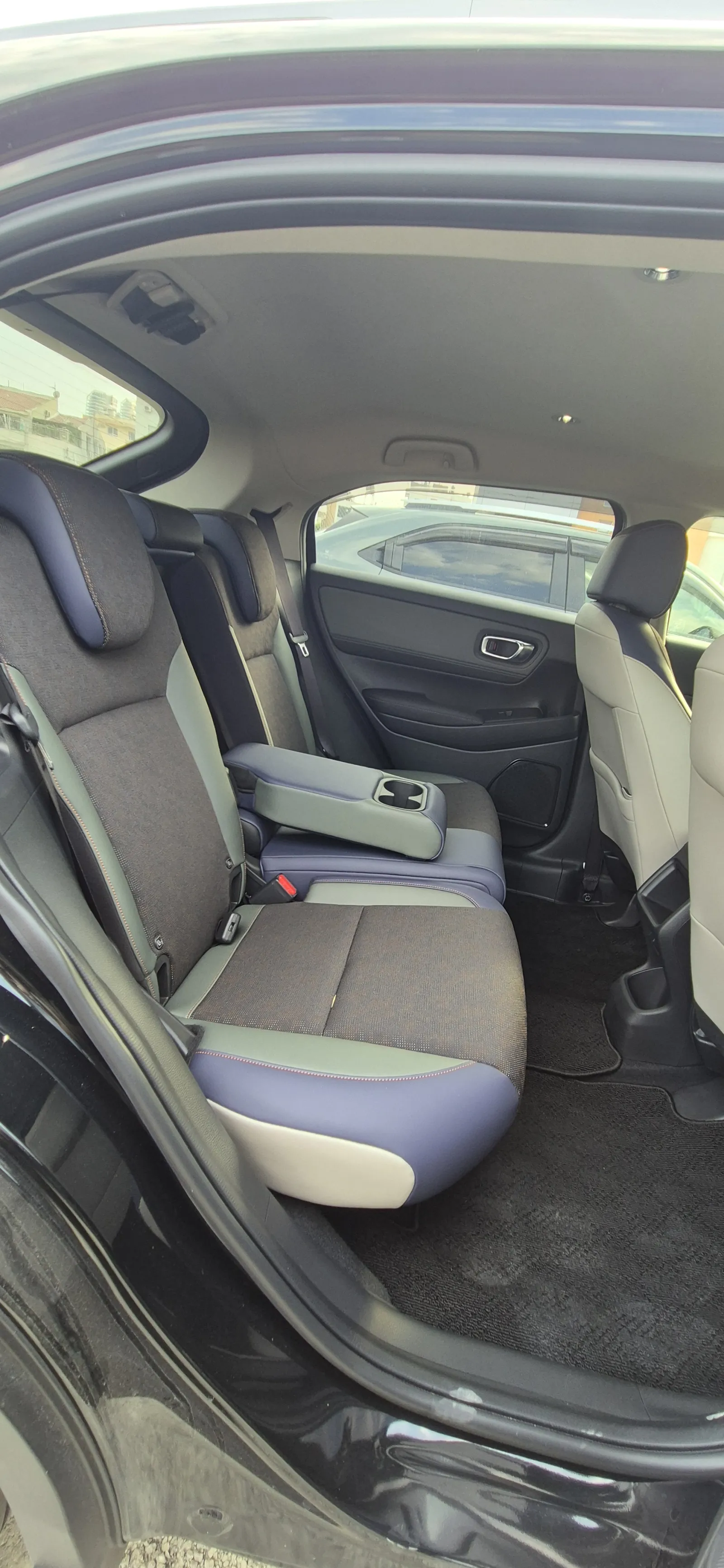 Honda VEZEL - photo 6