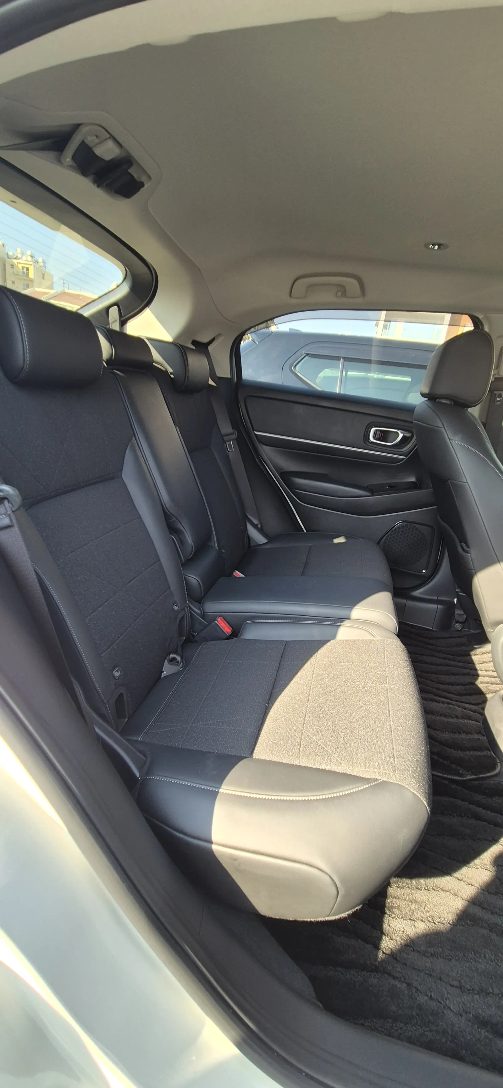 Honda VEZEL - photo 6
