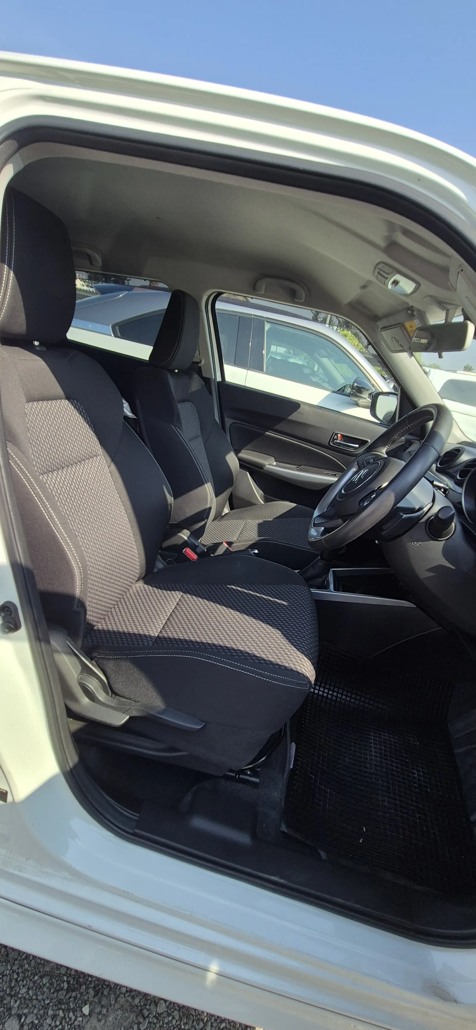 Suzuki SWIFT RS - photo 6