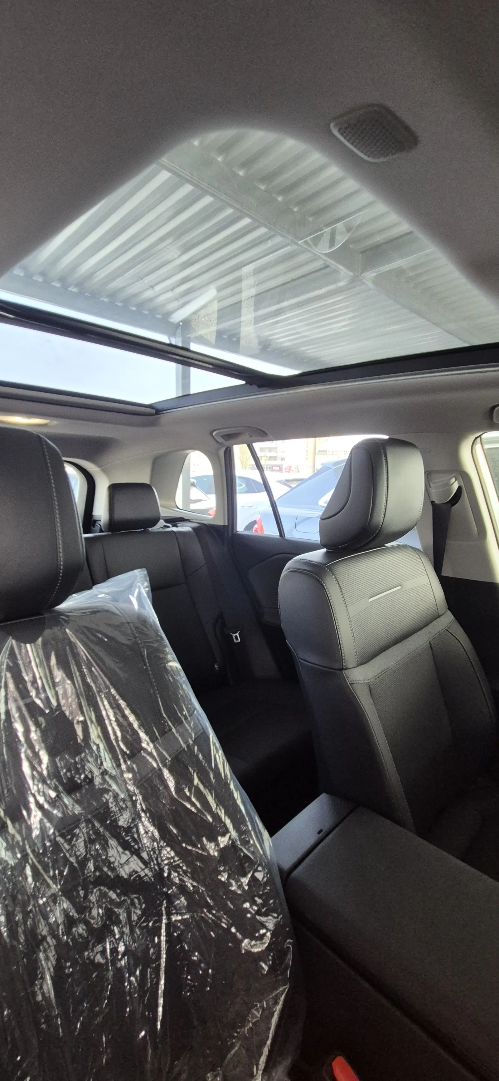 Toyota RAV 4 - photo 7
