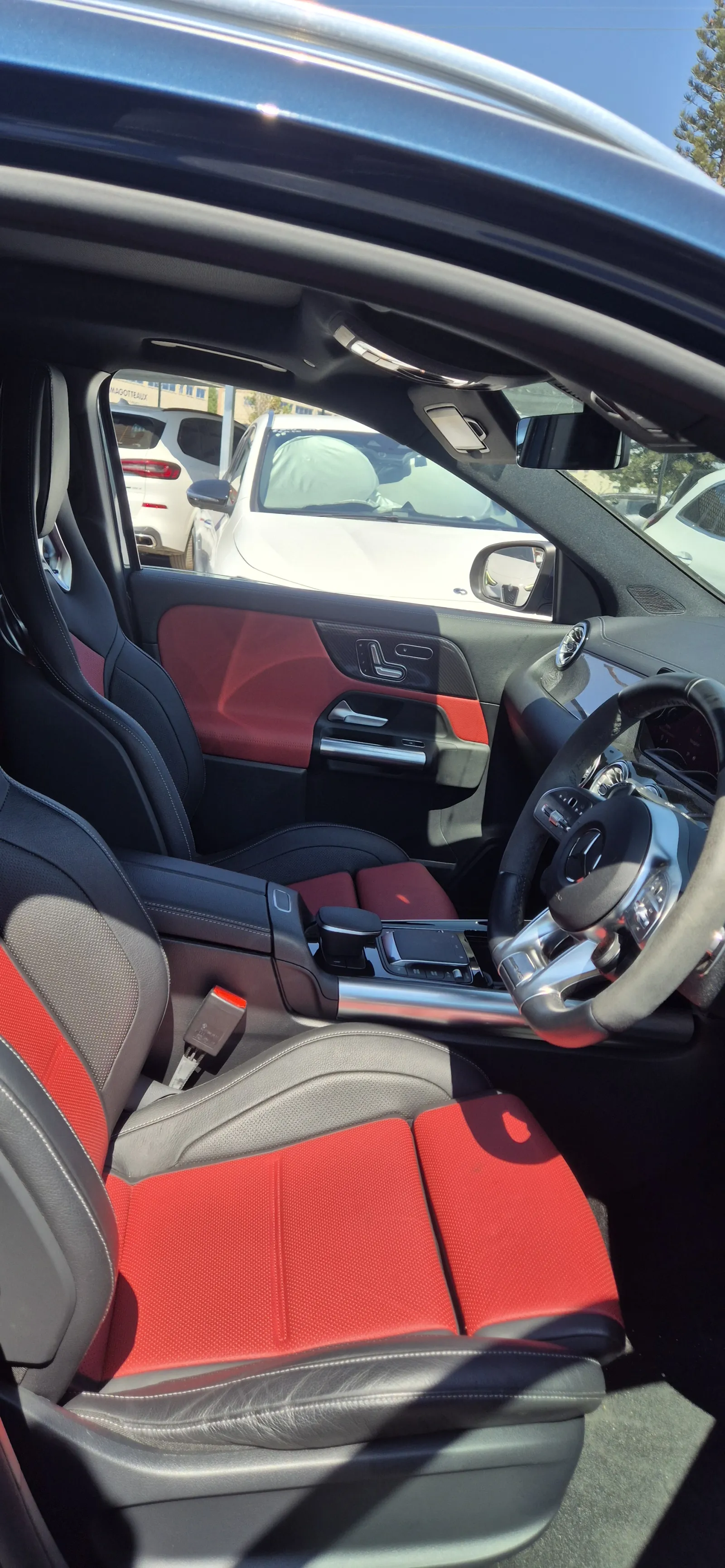 Mercedes-Benz GLA 35 AMG - photo 2