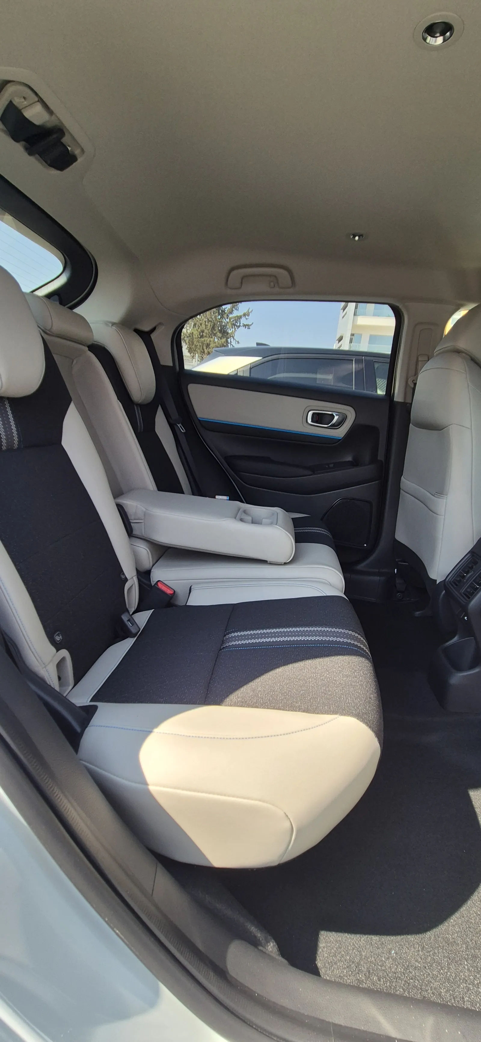 Honda VEZEL - photo 5